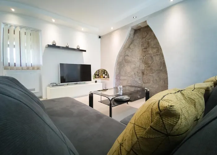 ヴィラ House Tos-vila With Heated Pool *