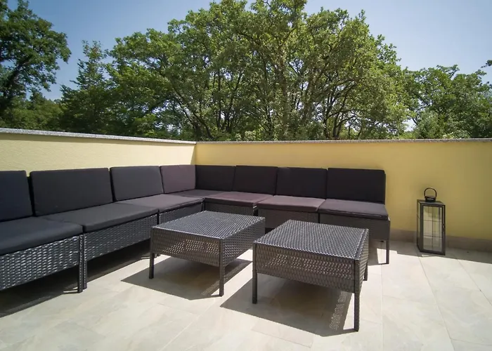 House Tos-vila With Heated Pool *