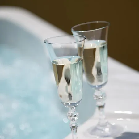 House Tos-vila With Heated Pool فيلة