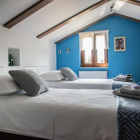 Villa House Tos-vila With Heated Pool Vrbnik (Primorje-Gorski Kotar)