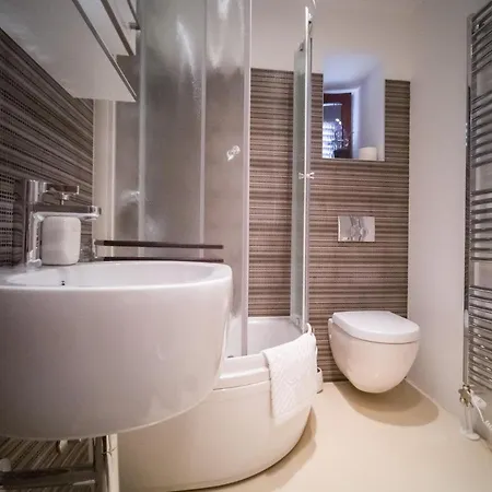 House Tos-vila With Heated Pool Vrbnik (Primorje-Gorski Kotar)