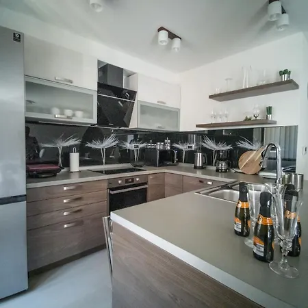 Villa House Tos-vila With Heated Pool Vrbnik (Primorje-Gorski Kotar)