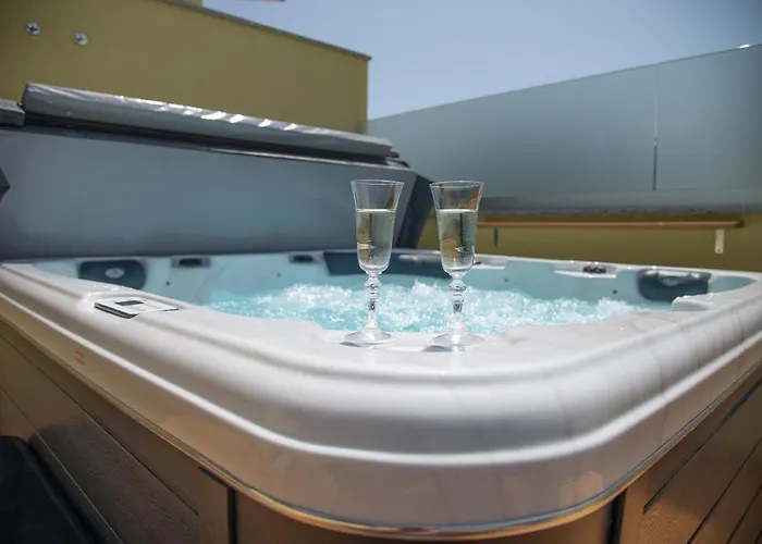 House Tos-vila With Heated Pool